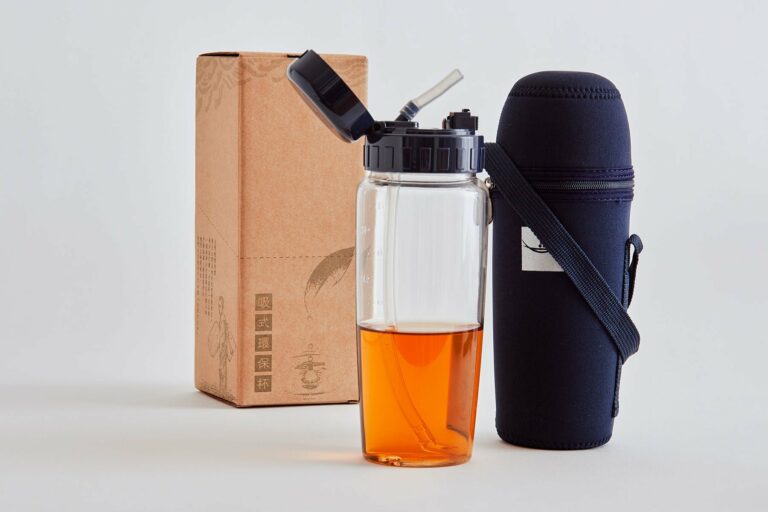 Choosing An Eco-Friendly Water Bottle With Straw